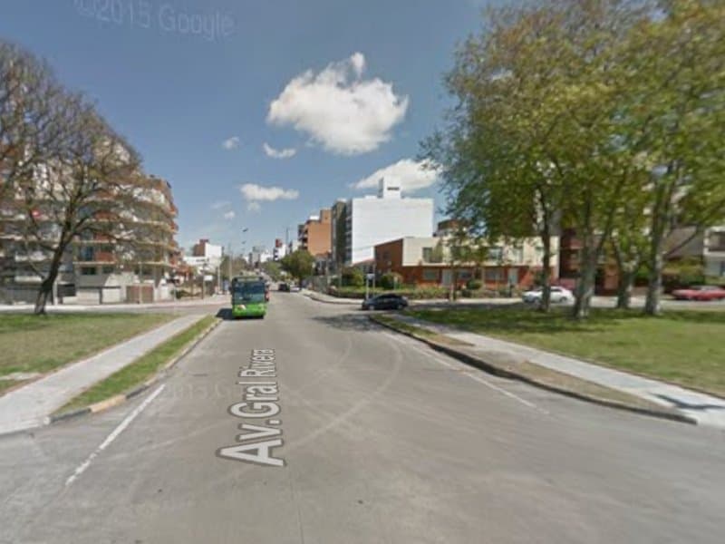 Venta de terreno sobre Av. Rivera próximo a Concepción del Uruguay