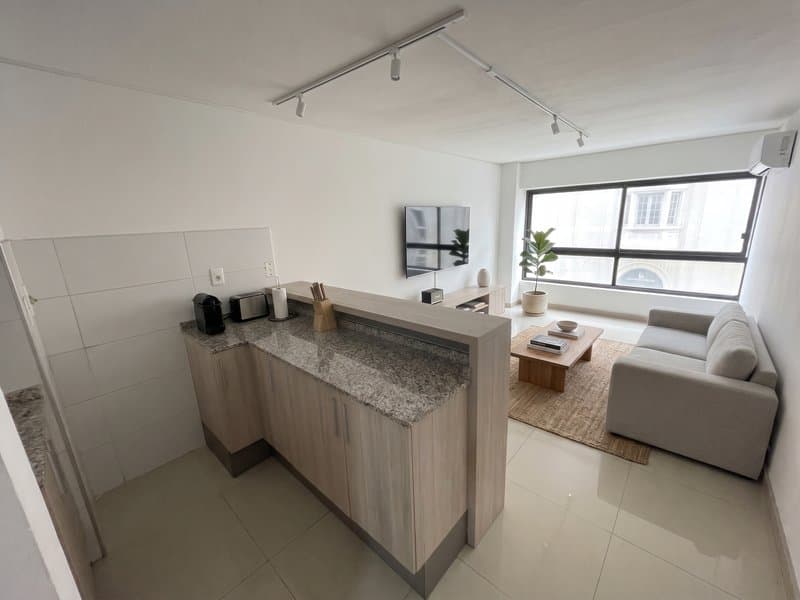 Venta apartamento rentado 1 dormitorio Centro Montevideo City Tower 1004