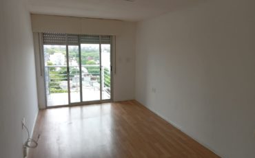 Alquiler apartamento 2 dormitorios Pocitos – Riviera Marina $29.500