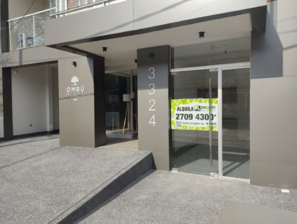 Alquiler local comercial en Parque Batlle Ombú Plaza $20.900