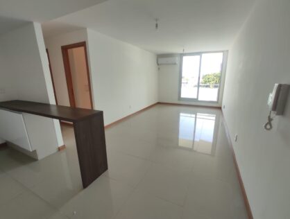 Alquiler Apartamento 2 Dormitorios y garaje Tres Cruces Altos de Bulevar 411 $39.000