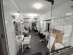 Venta local comercial rentado sobre Franzini Pocitos Luces del Ombú