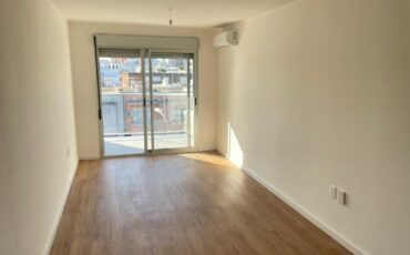 Alquiler apartamento 1 dormitorio y garaje Parque Batlle Ombú P 303 $32.500