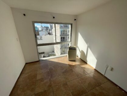 Alquiler apartamento Monoambiente Centro Strenuus 902 $17.500