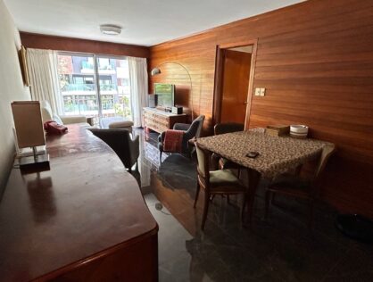 Alquiler apartamento 2 dormitorios sobre Solano García Punta Carretas $53.000