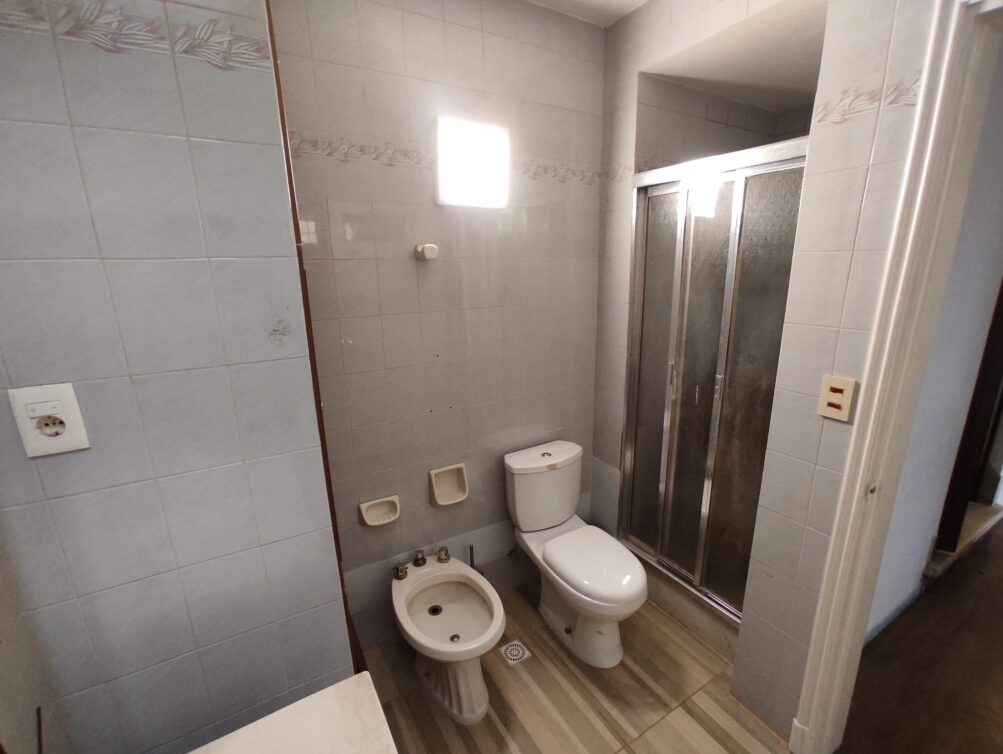 WhatsApp Image 2025-11-10 at 16.50.45 (1)