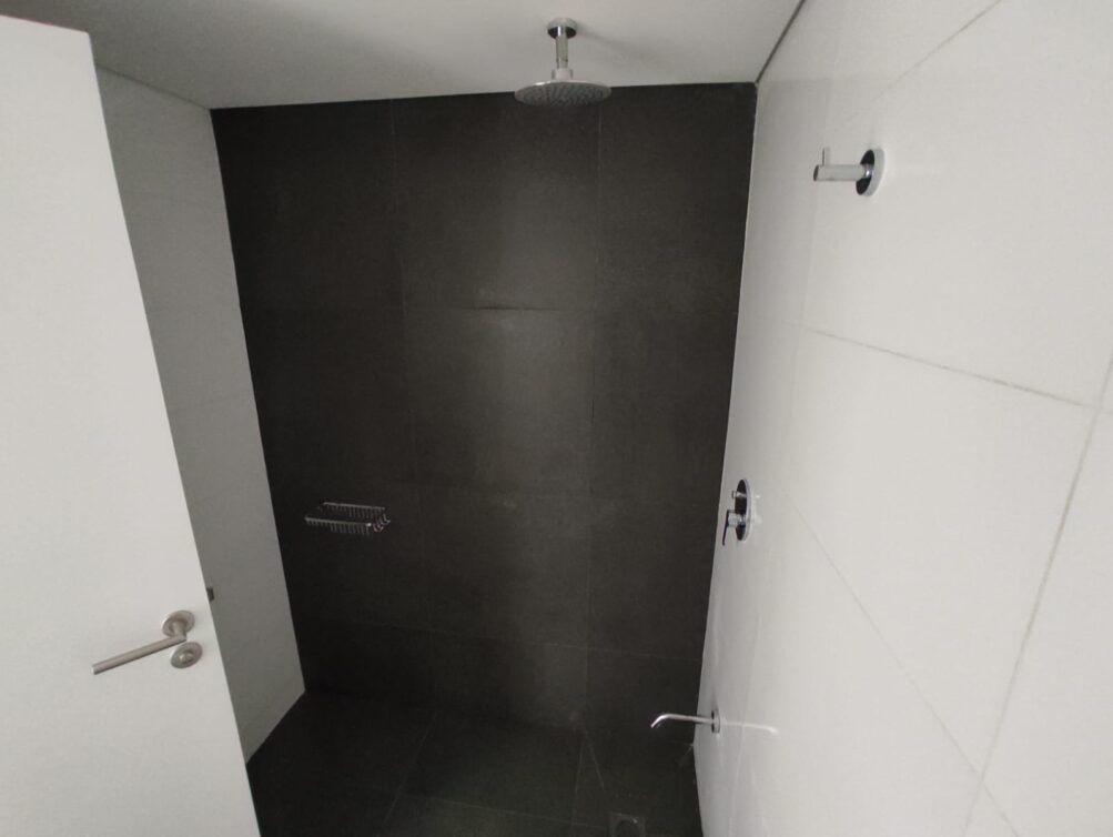 WhatsApp Image 2025-11-25 at 12.28.11