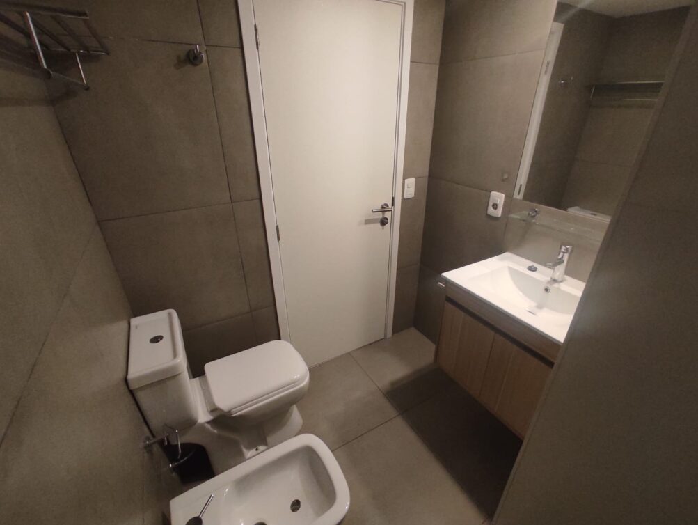 WhatsApp Image 2025-12-05 at 11.39.32