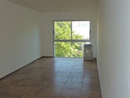 Venta apartamento Monoambiente con garaje piso 5 al frente Centro Strenuus