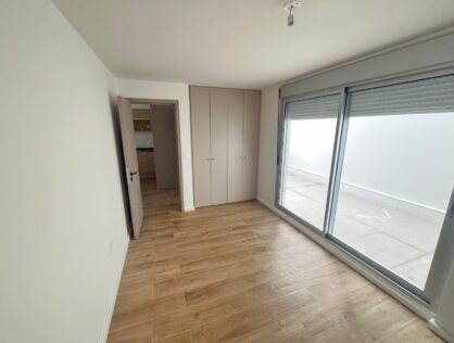 Alquiler apartamento 1 dormitorio con patio a estrenar Av. Italia Buceo Torre Avelino $33.500